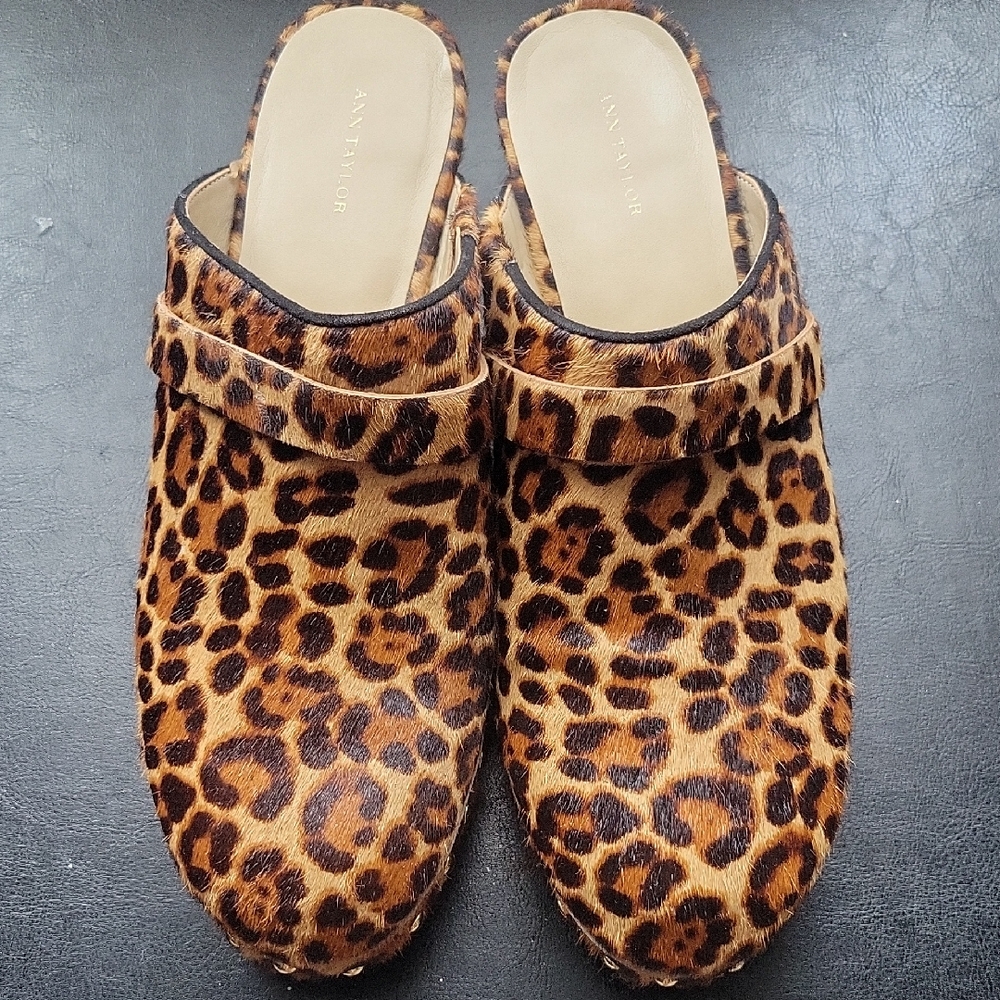 Ann Taylor Brown Leopard Print Mules
